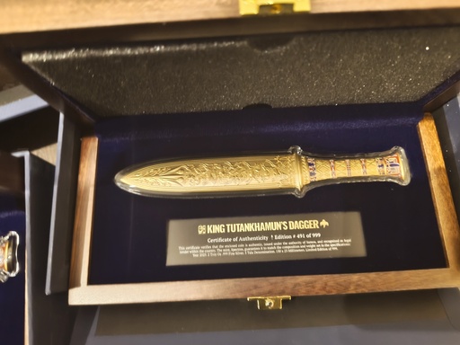 [AG-GEN-2OZ-TUT] 2 oz King Tutkhamun Dagger Silver with Gold plating